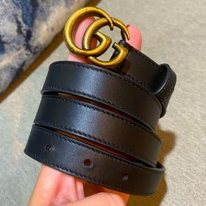 Authentic Gucci GG Marmont Black Leather Thin Belt Size 90